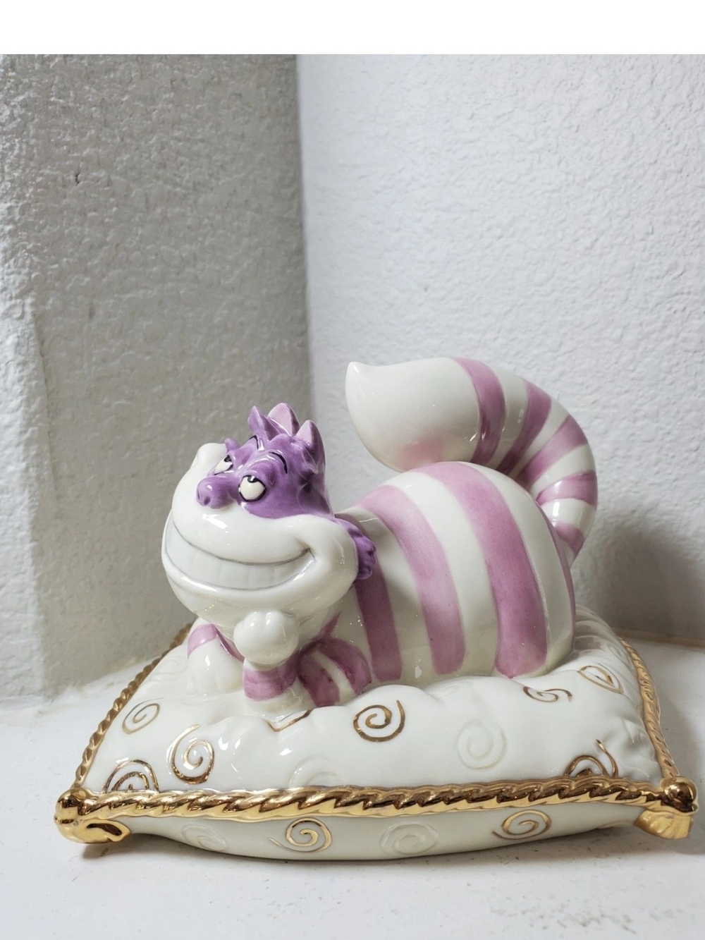Lenox White and Lavender Striped Cheshire Cat Trinket Box with Gold Trim